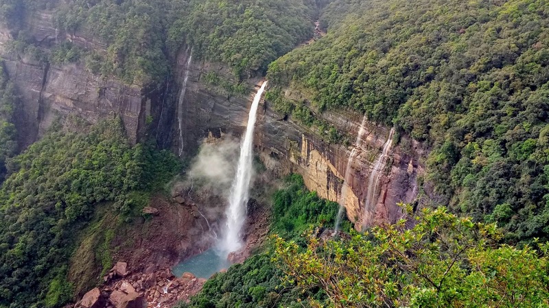 Nohkalikai Falls In Meghalaya